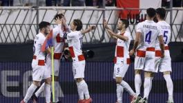 他遇到了新 他遇到了新