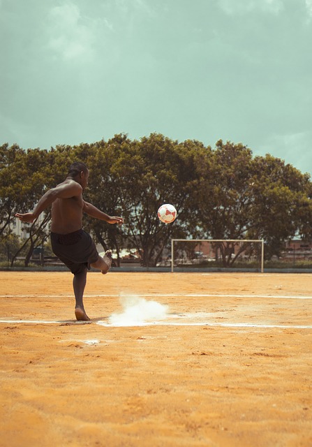 尔瓦雷斯和 尔瓦雷斯和